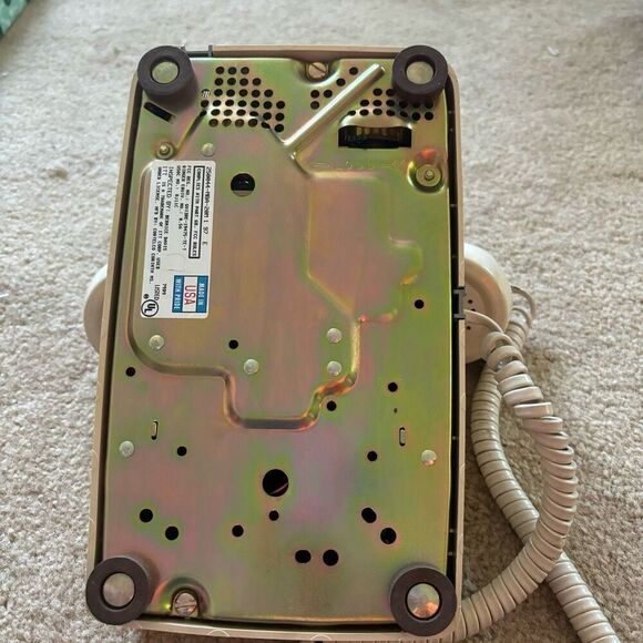 ITT Vintage Beige Touch Tone Phone *Works* - Picture 9 of 10